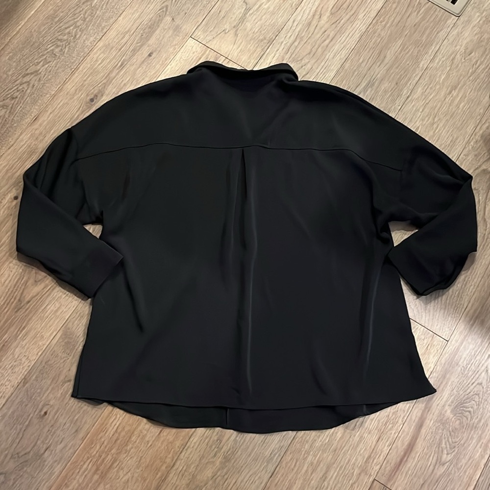 CATHERINE MALANDRINO black drop sleeve quarter button down blouse, size large - Picture 3 of 3